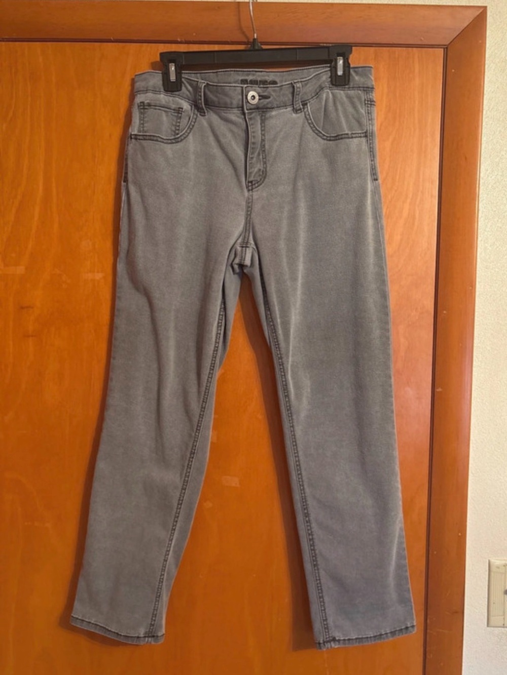 Maurices Gray Capris